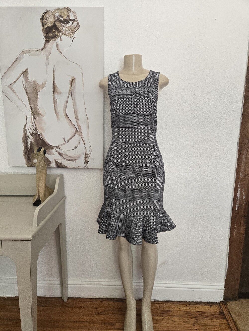 NWT Banana Republic Sleeveless Navy Blue Knit Flounce Hem Dress Size 4P